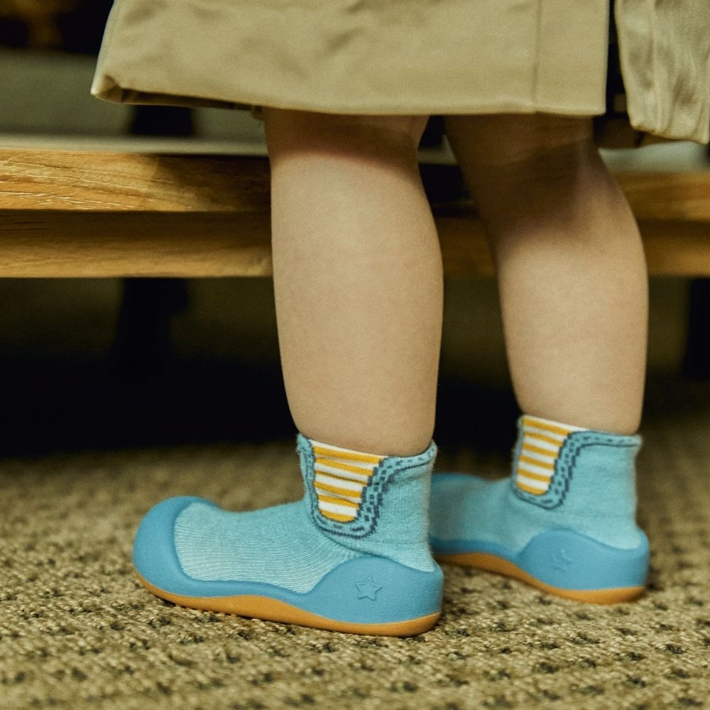 ATTIPAS BOOTS BLUE SUELA BICOLOR